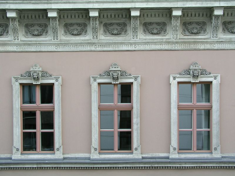 Blick aus dem Hotel auf ein Bürohaus