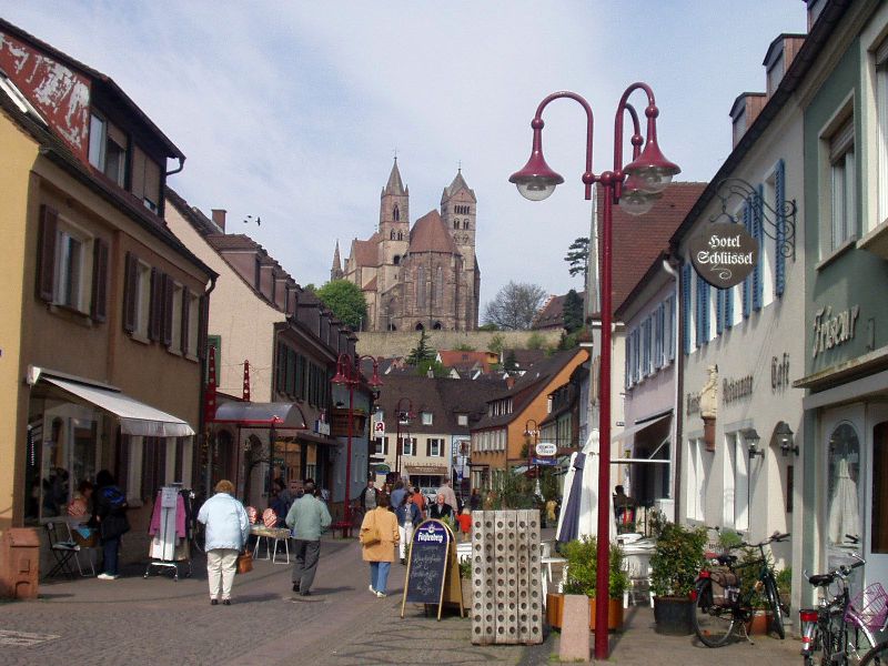 Einkaufsstraße in Breisach im Breisgau am Rhein
