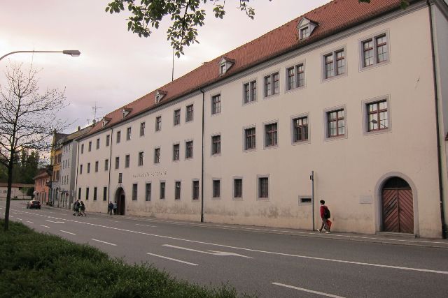 Konstanz Petershausen - Rund um den Benediktinerplatz