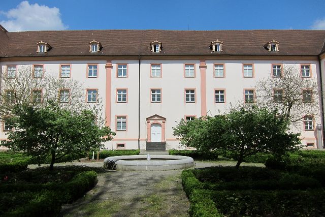 Konstanz Petershausen - Rund um den Benediktinerplatz