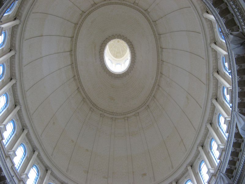 Die ovale Kuppel von "Our Lady of Mount Carmel",Valetta
