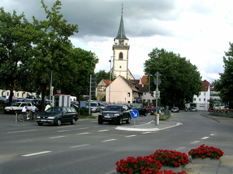 Martinskirche und Ulmer Straße in Metzingen