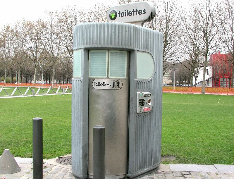 Öffentliche Toiletten in Paris