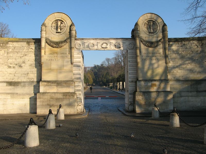 Haupteingang zum Friedhof Père Lachaise