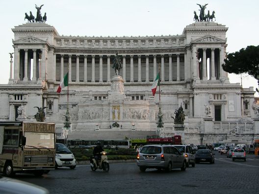 Vittoriano und Piazza Venezia