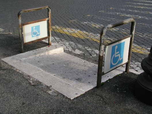 Rollstuhlschrägen in Rom