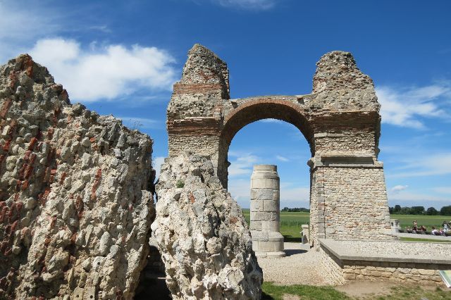 Heidentor bei Canrnuntum - Petronell 